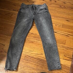 Old Navy Women's Charcoal Skinny Jeans
